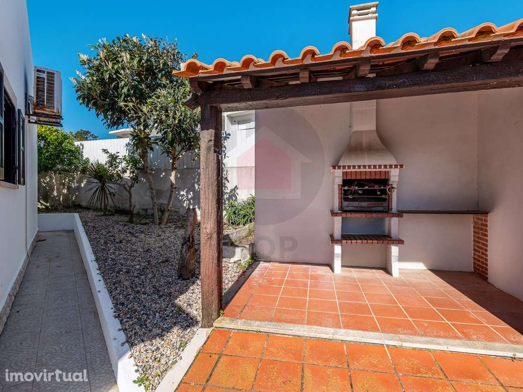 Moradia típica portuguesa no centro da Foz do Arelho - Grande imagem: 5/31