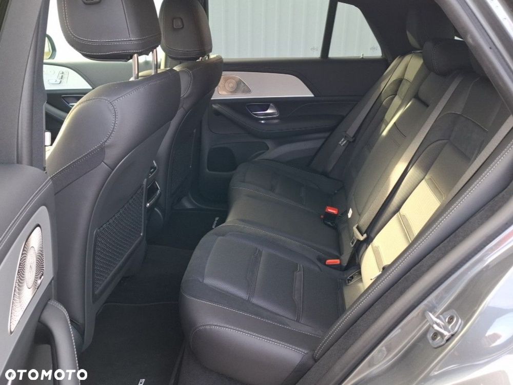 Mercedes-Benz GLE - 12