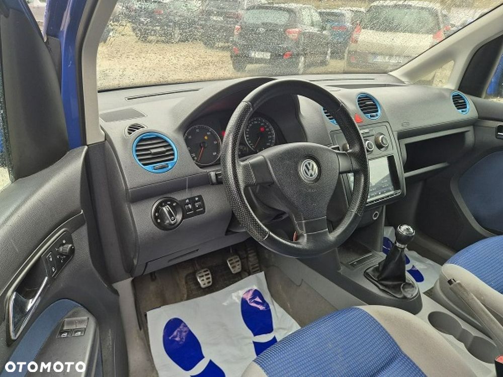 Volkswagen Caddy - 9