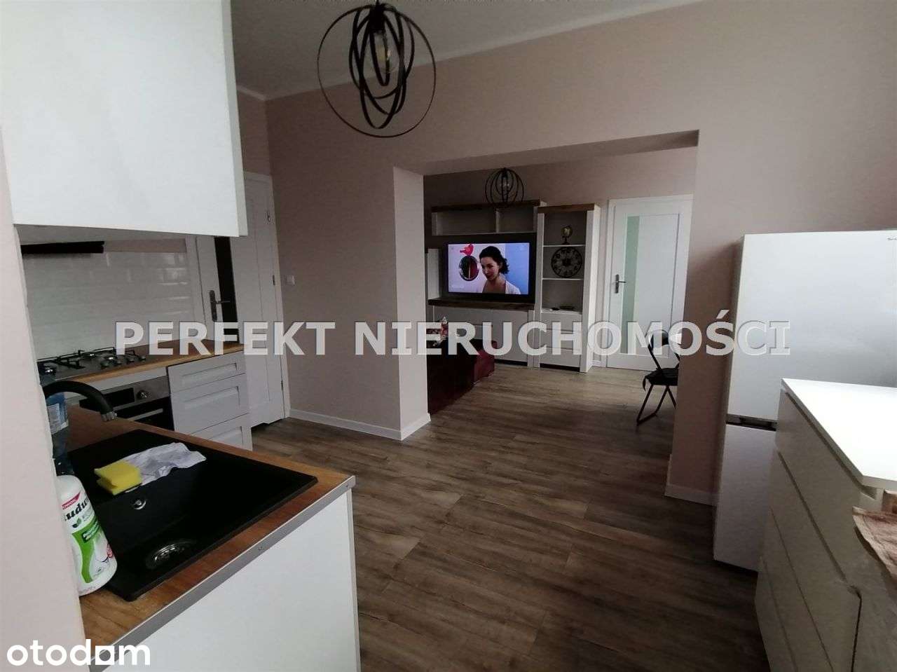 Kunice-parter z ogrodem,wyposażone i umeblowane
