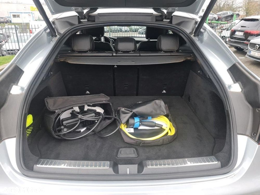 Mercedes-Benz GLC 220 d 4Matic 9G-TRONIC AMG Line - 6