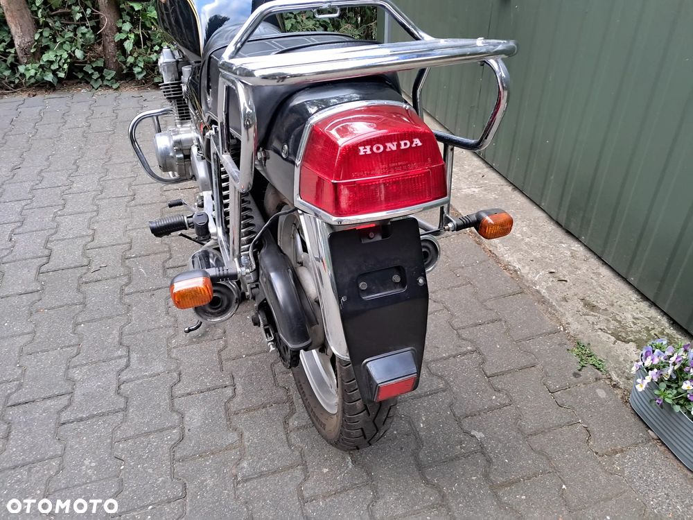 Honda CB - 9