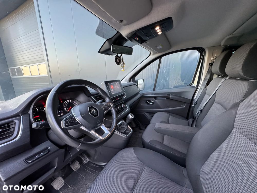 Renault Trafic SpaceClass 2.0 dCi Escapade - 17