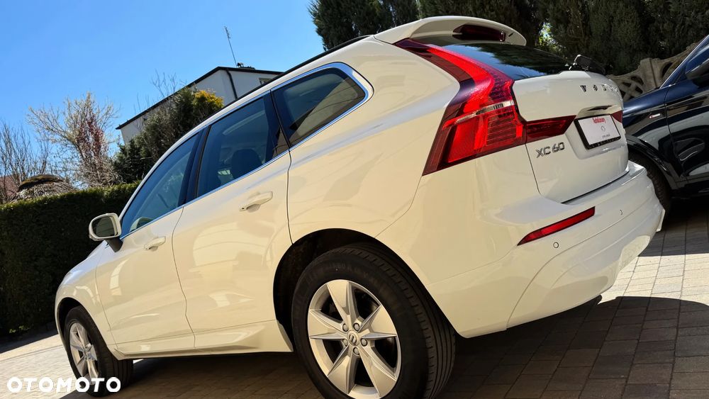 Volvo XC 60 B4 D Geartronic Momentum Pro - 6