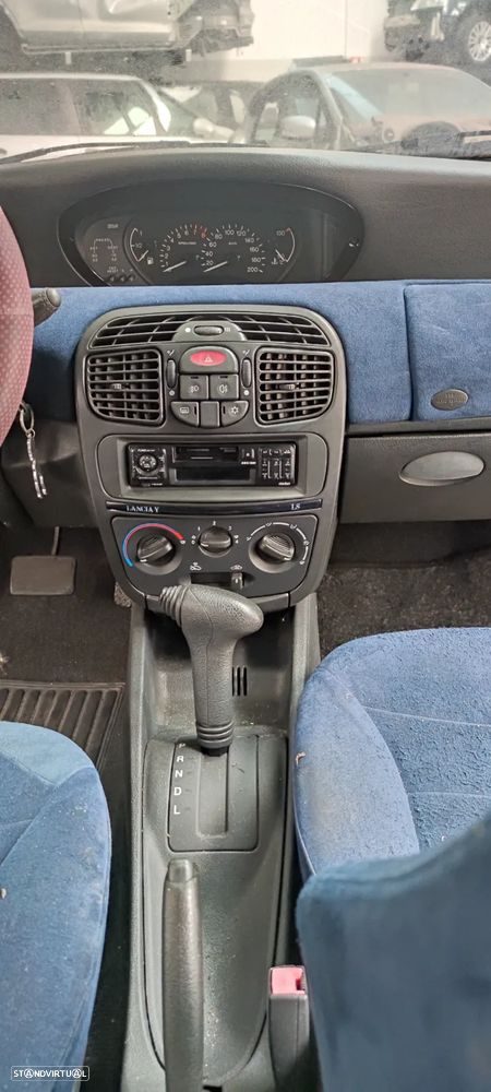 LANCIA Y PARA PEÇAS - 9