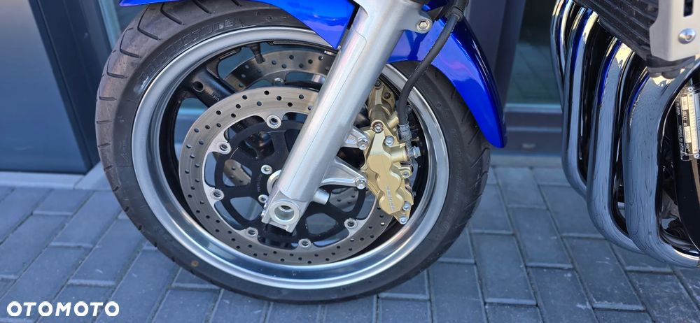 Suzuki GSX - 34