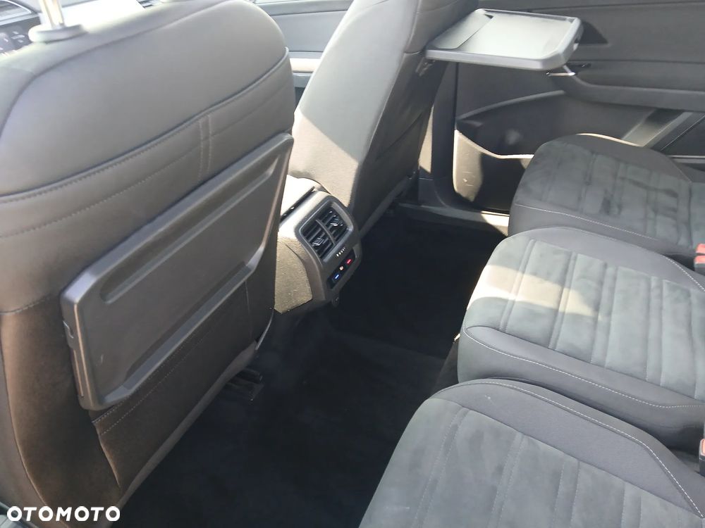 Volkswagen Touran 2.0 TDI SCR Comfortline - 30