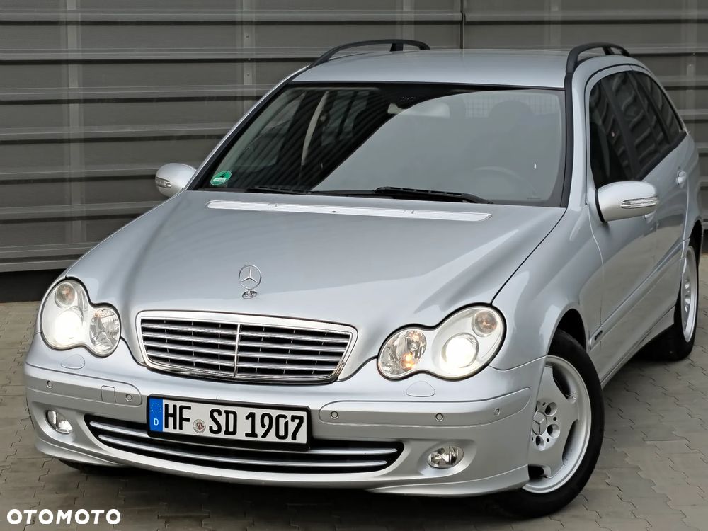 Mercedes-Benz Klasa C 180 Kompressor Automatik Avantgarde Sport Edition - 16