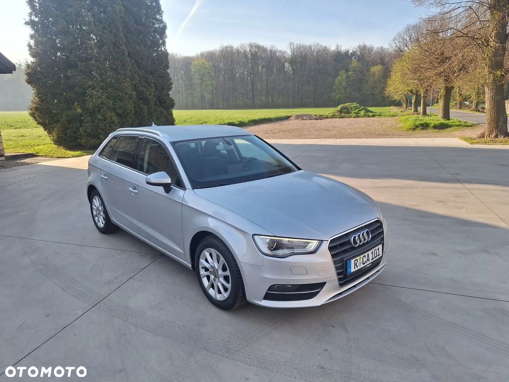 Audi A3 Sportback - 2