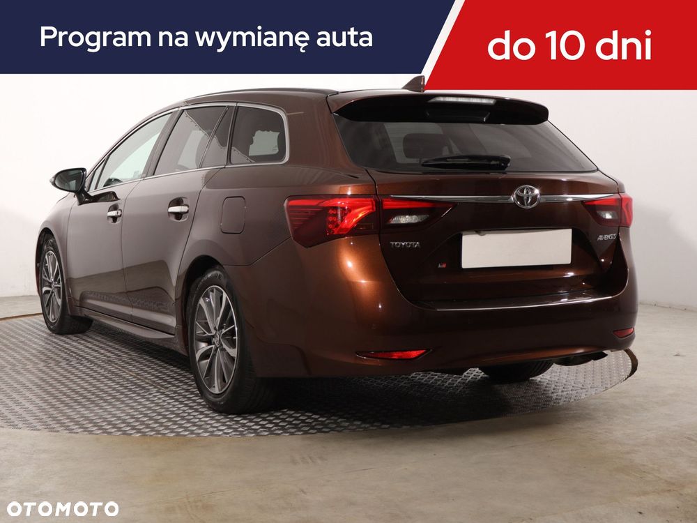 Toyota Avensis - 6