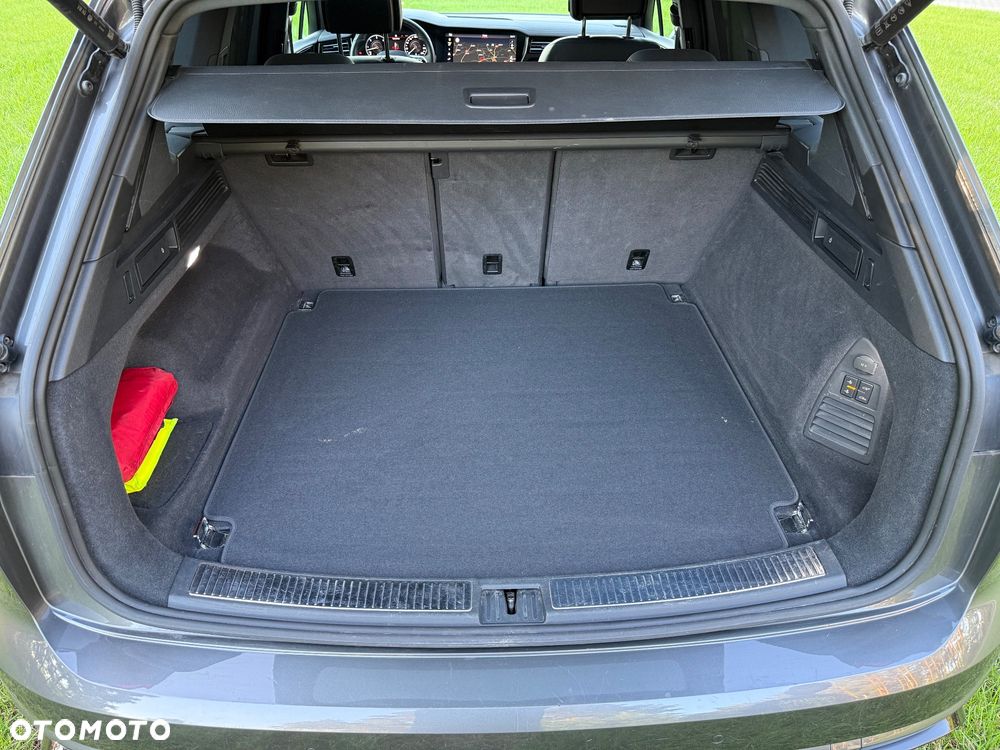 Volkswagen Touareg 3.0 V6 TDI 4Motion R-Line - 15