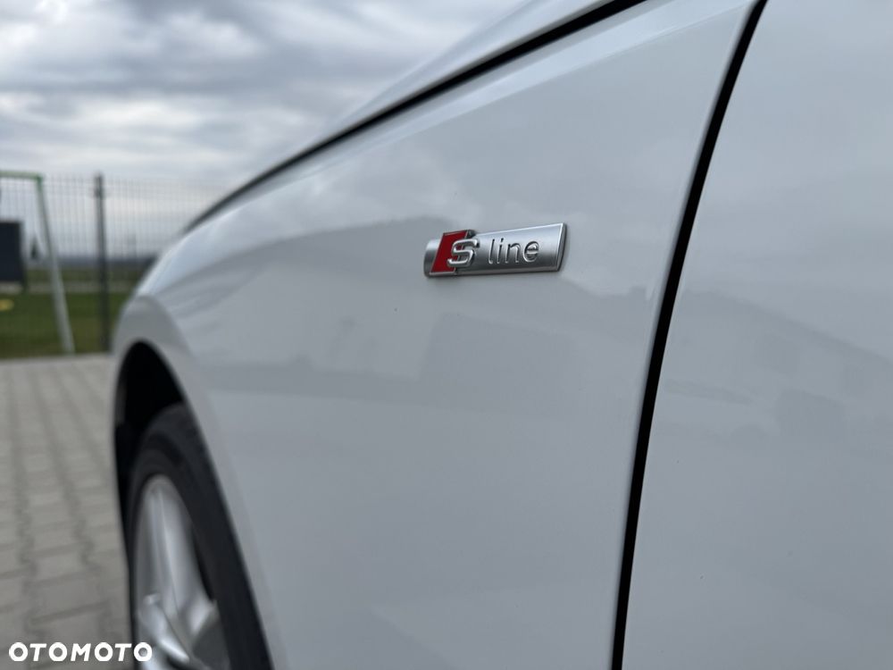 Audi A4 Limousine 45 TFSI quattro S tronic - 13