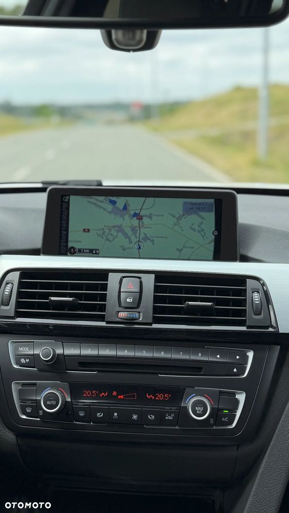 BMW Seria 3 330d xDrive Sport-Aut Luxury Line - 8