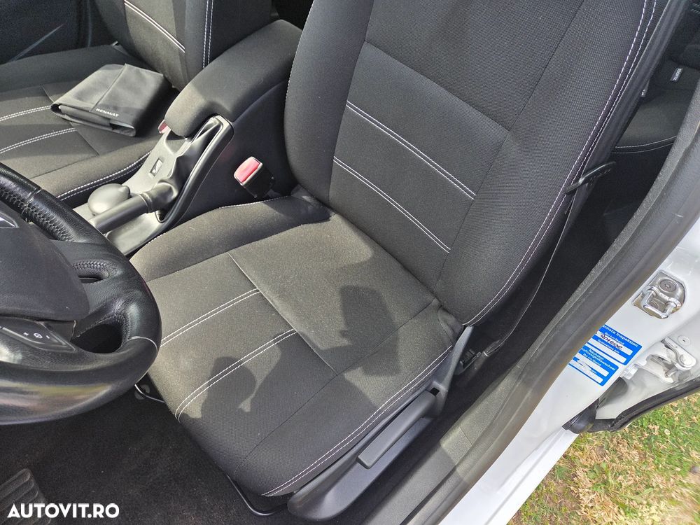 Renault Fluence 1.6 Privilege - 10