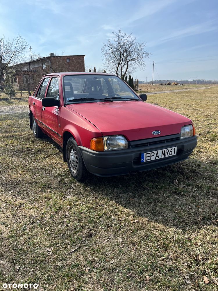 Ford Escort - 4
