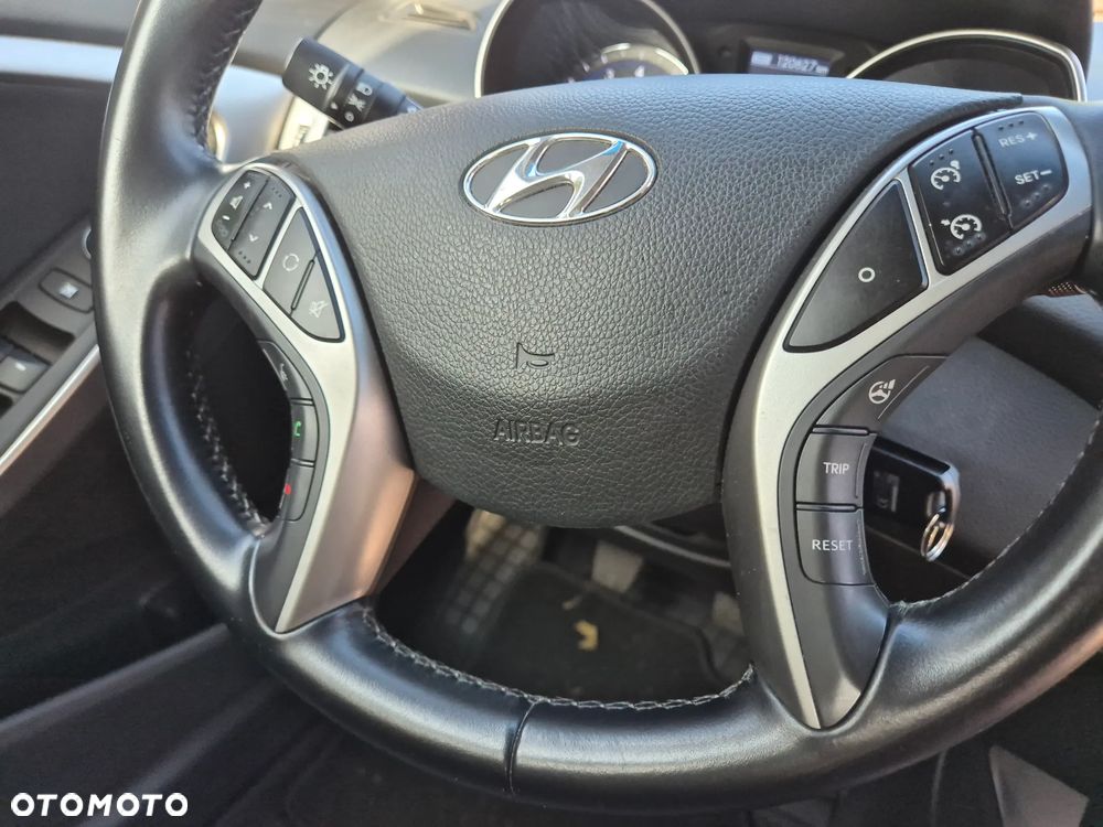 Hyundai i30 blue 1.4 Classic - 20