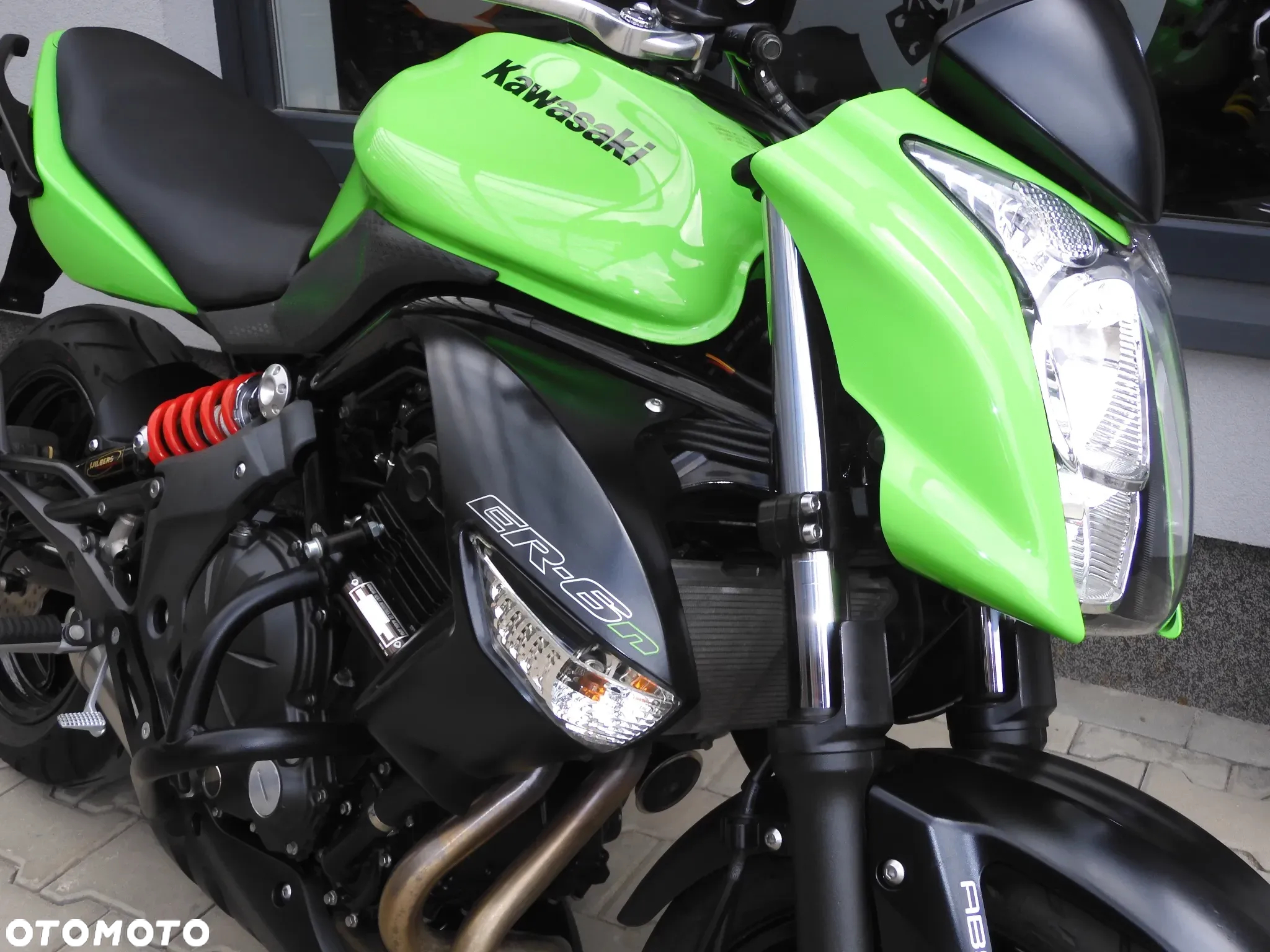 Kawasaki ER - 10