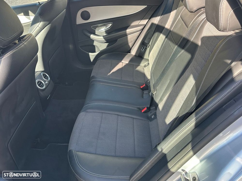 Mercedes-Benz E 300 de Avantgarde - 11