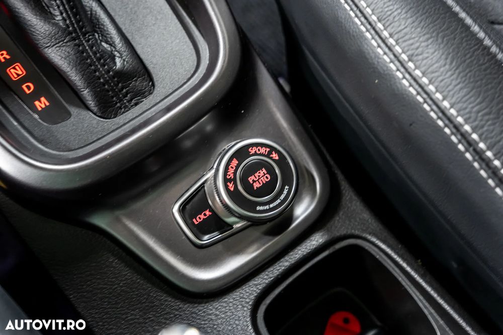 Suzuki Vitara 1.5 AllGrip HEV Luxus - 19