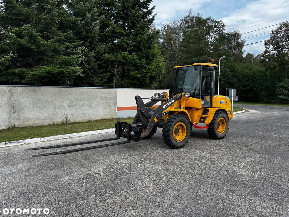 Volvo L30G - 1