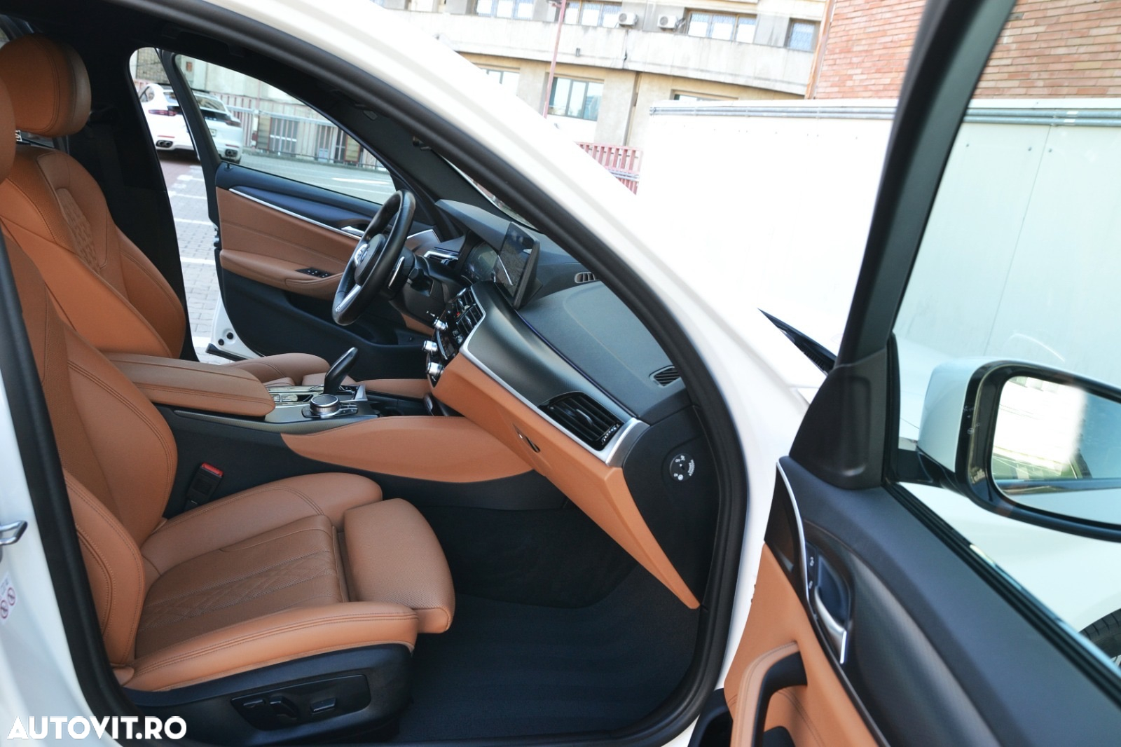 BMW Seria 5 520i Touring Aut. - 16