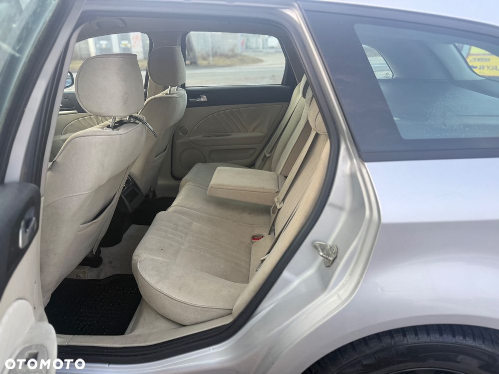 Alfa Romeo 159 1.9 JTDM 8V DPF Distinctive - 13