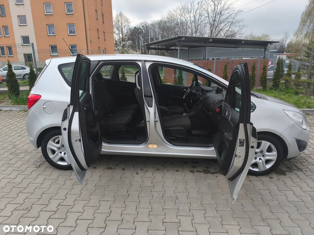 Opel Meriva - 10