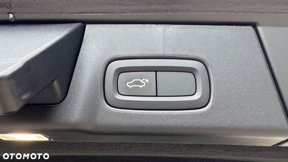 Volvo V90 D4 Geartronic - 19
