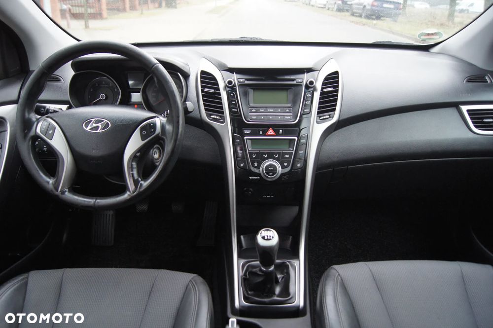 Hyundai i30 1.4 Premium - 11