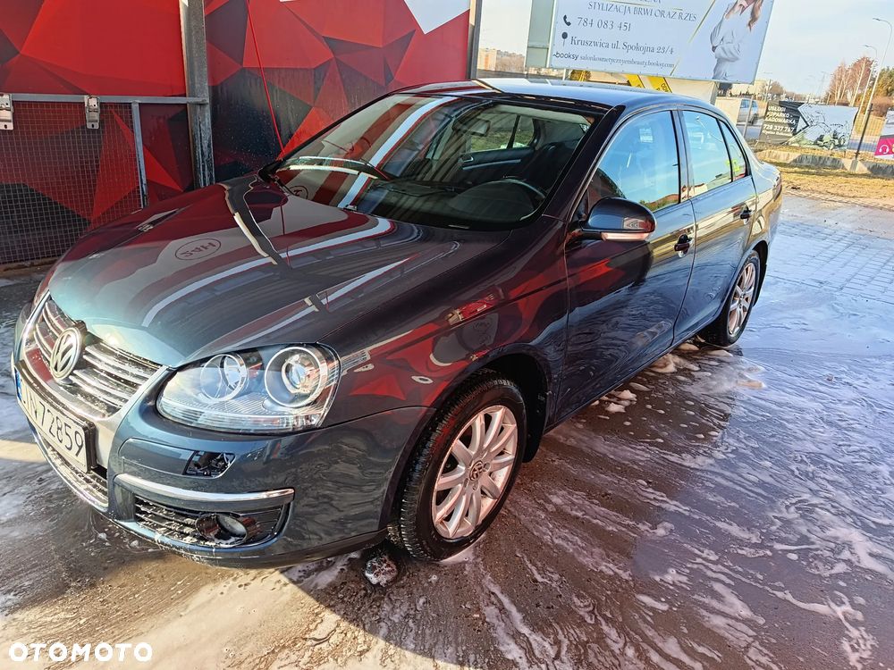 Volkswagen Jetta 1.9 TDI Trendline - 5