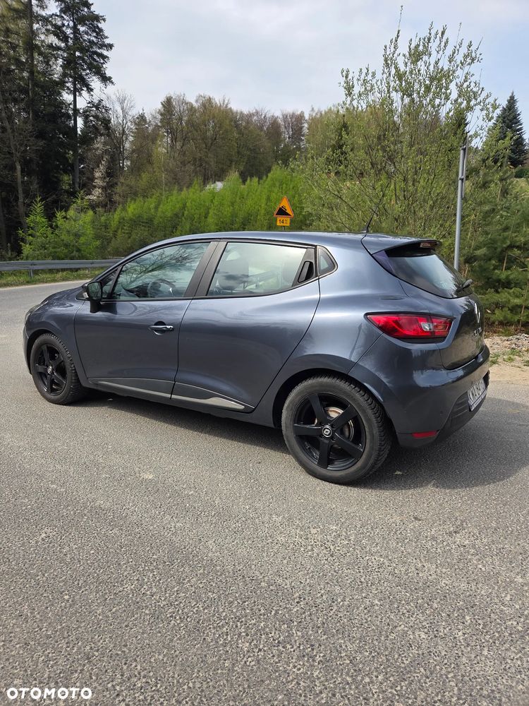 Renault Clio - 9