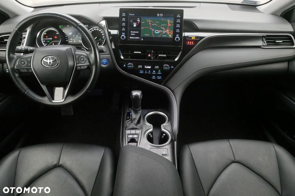 Toyota Camry 2.5 Hybrid Executive CVT - 8