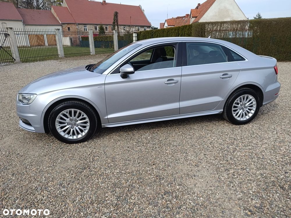 Audi A3 Limousine 1.6 TDI design - 4