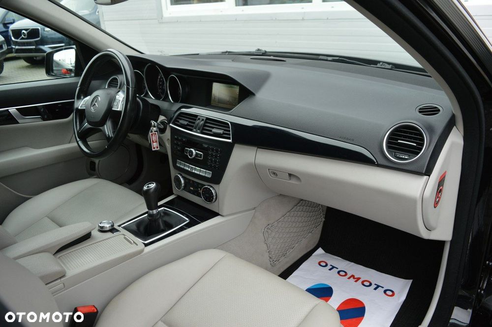 Mercedes-Benz Klasa C - 24