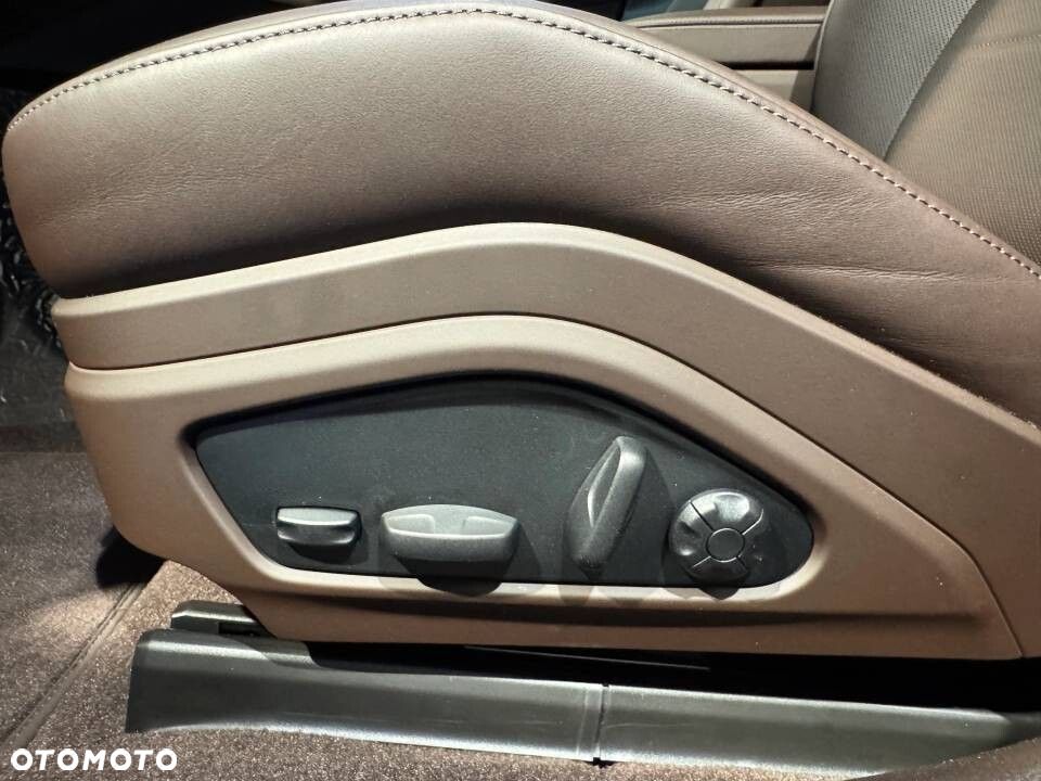 Porsche Panamera - 15