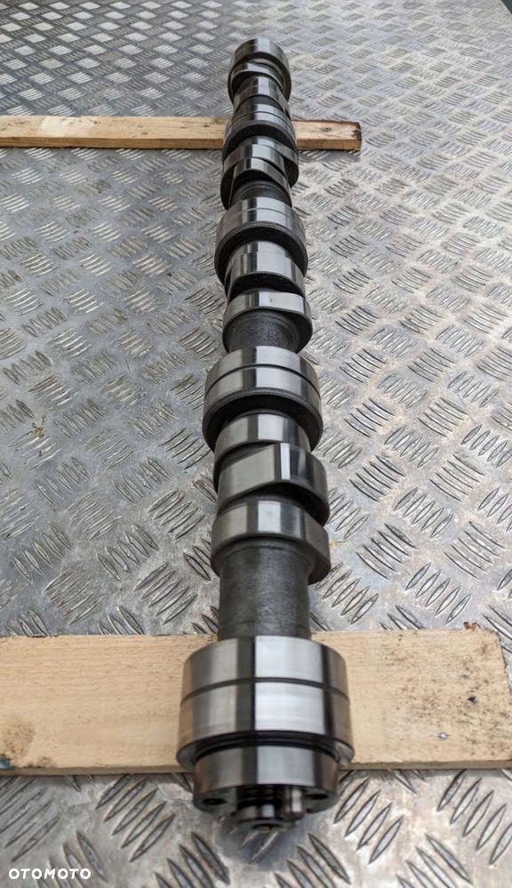 WAŁEK ROZRZĄDU SCANIA R500 PDE V8 EURO 5 LEWY - 3