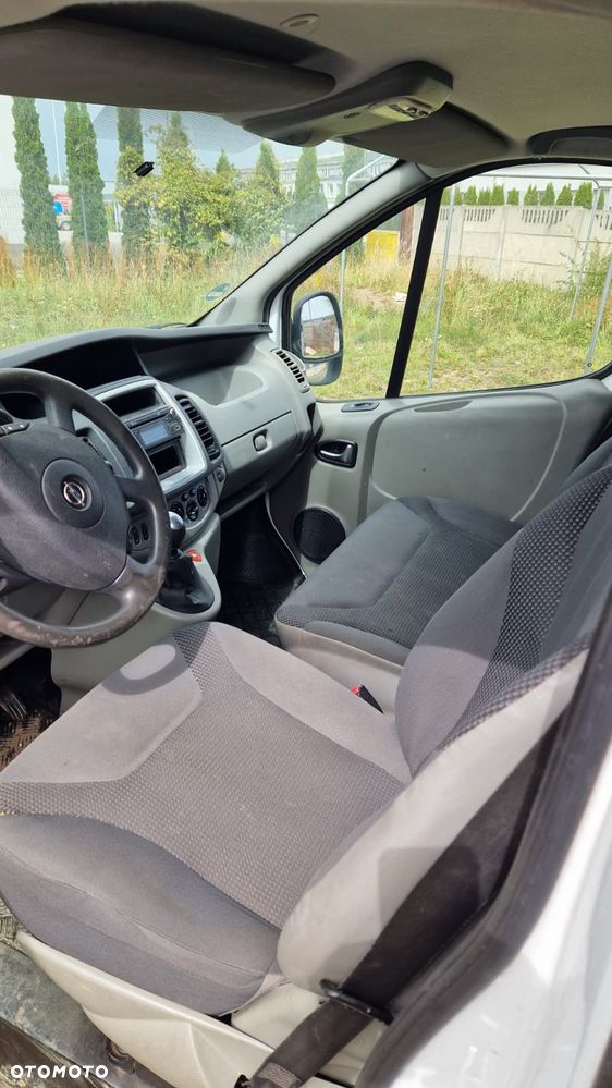 Opel Vivaro L2H1 2.9t Essentia - 8