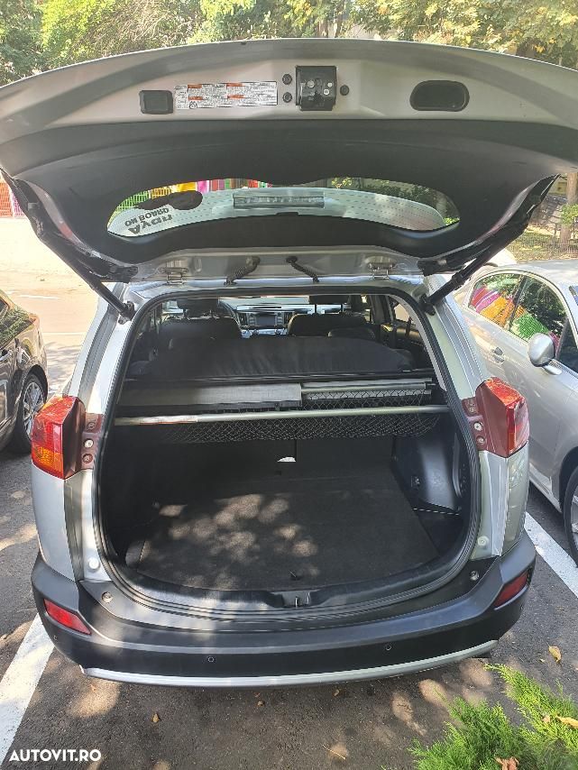 Toyota RAV4 2.2 D-4CAT 4WD Aut Executive - 19