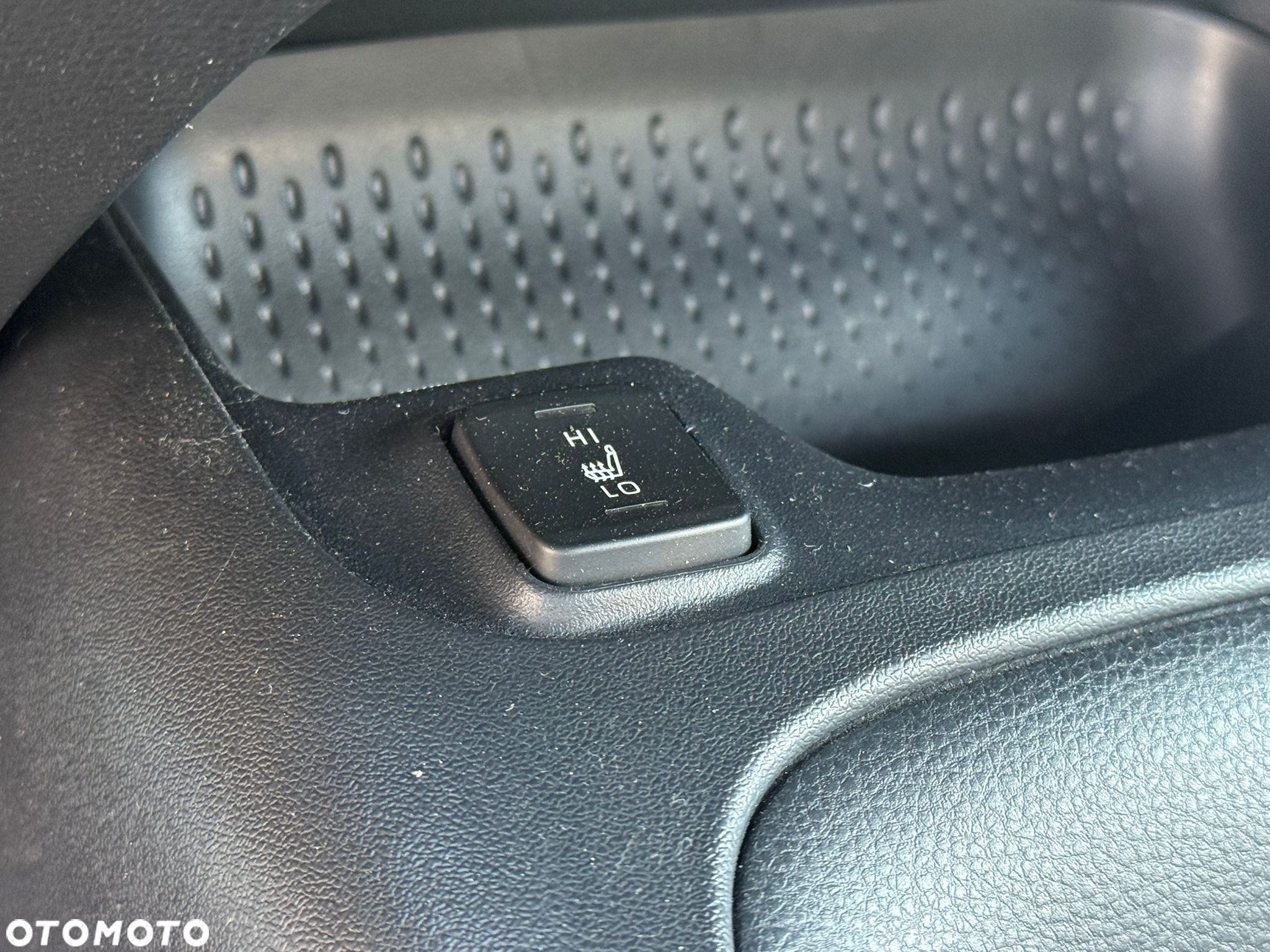 Toyota Corolla 2.0 Hybrid Comfort - 21