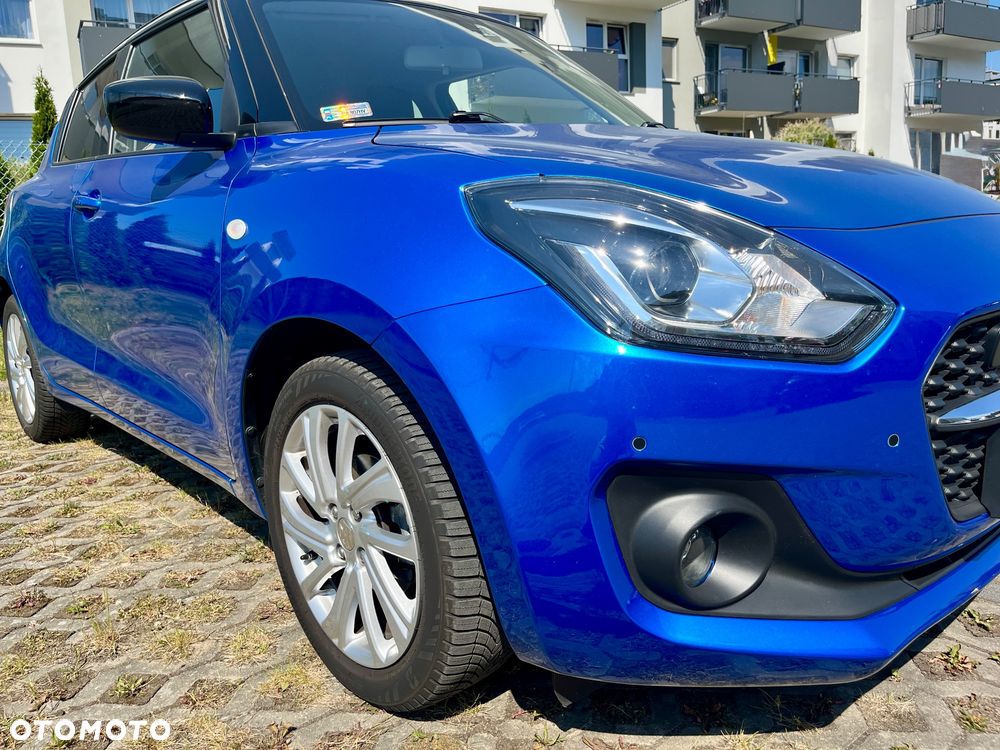 Suzuki Swift 1.2 Dualjet SHVS Premium CVT - 11