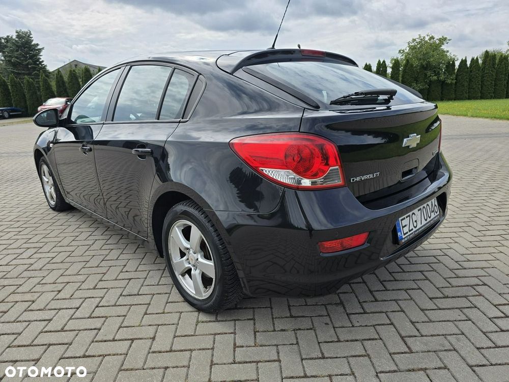 Chevrolet Cruze - 13