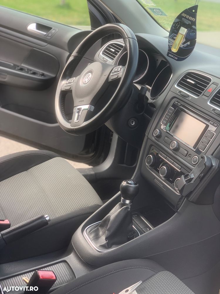 Volkswagen Golf 1.6 TDI DPF BlueMotion - 30