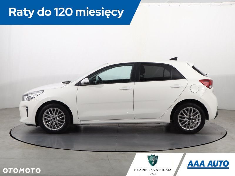 Kia Rio - 4