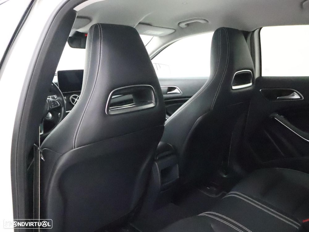 Mercedes-Benz GLA 200 AMG Line Aut. - 27
