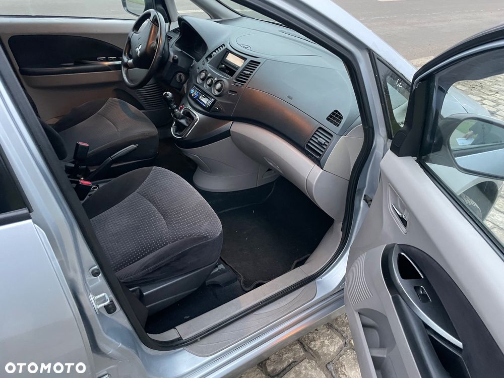 Mitsubishi Grandis 2.0 DID Instyle - 7