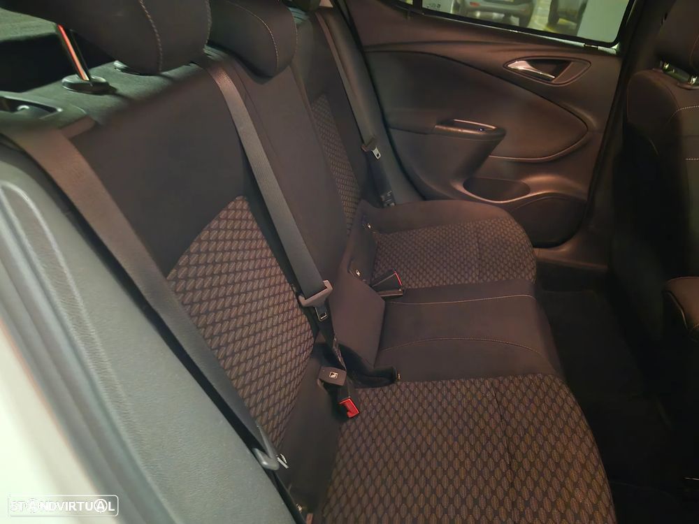 Opel Astra 1.0 Turbo S&S Dynamic - 30