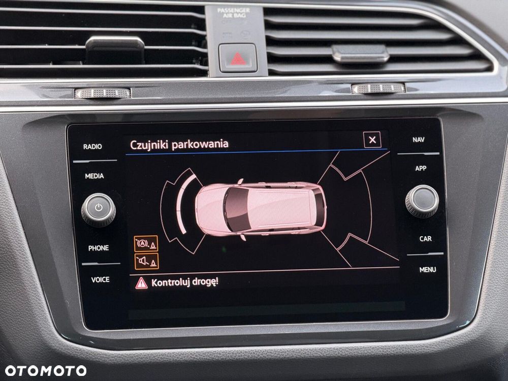 Volkswagen Tiguan 2.0 TDI SCR Urban Sport DSG - 34