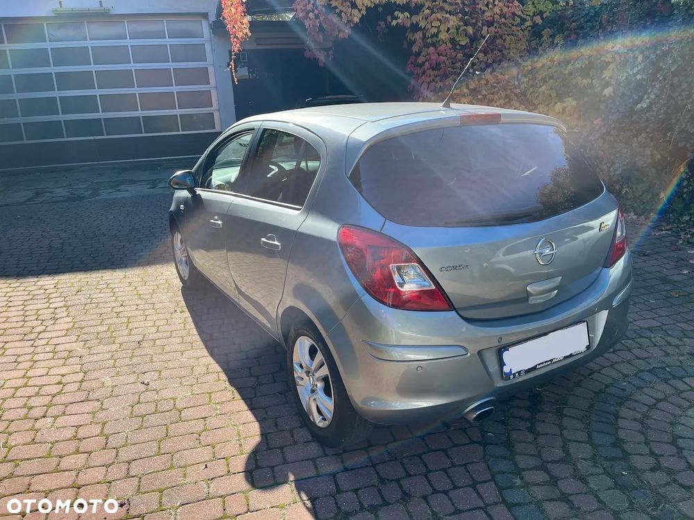 Opel Corsa - 4