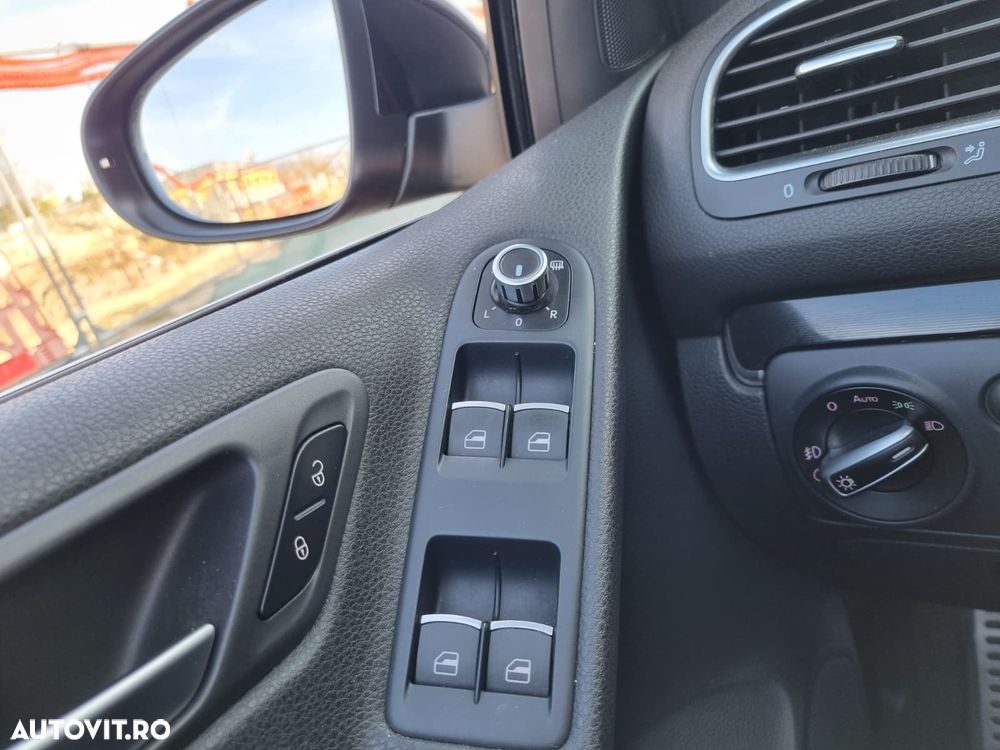 Volkswagen Golf 1.4 TSI Exclusive - 12