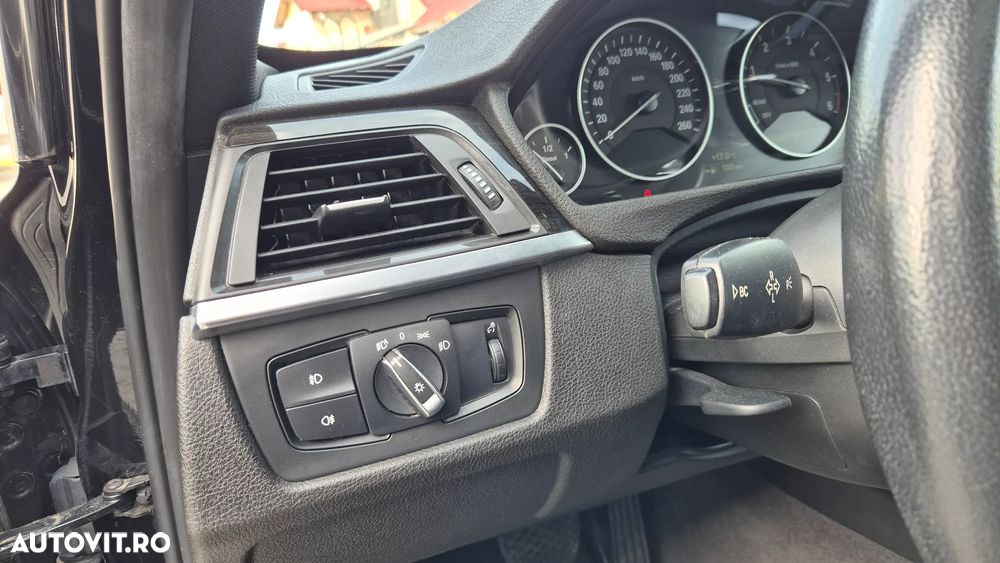 BMW Seria 3 320d xDrive Aut. Luxury Line - 15